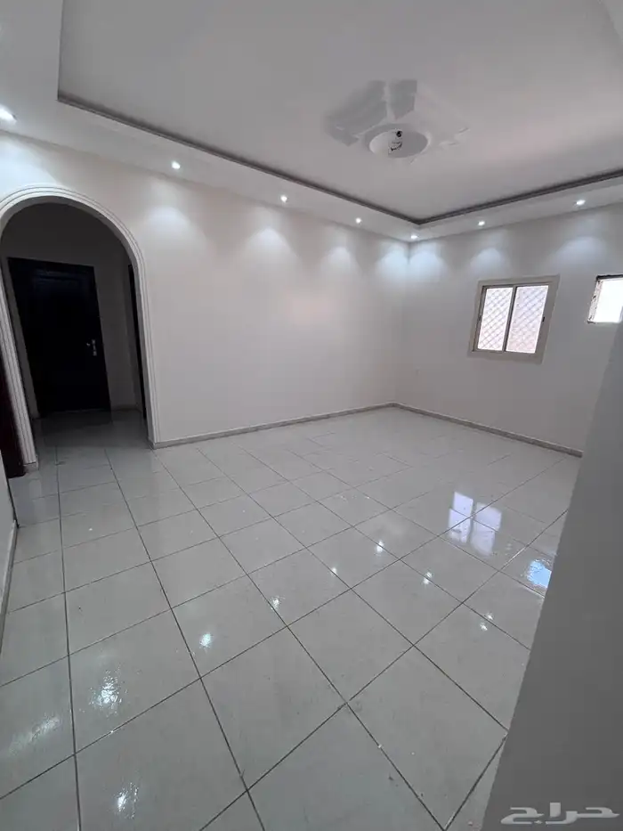 شقه للايجار في السلام 0