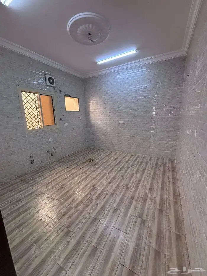 شقه للايجار في السلام 3