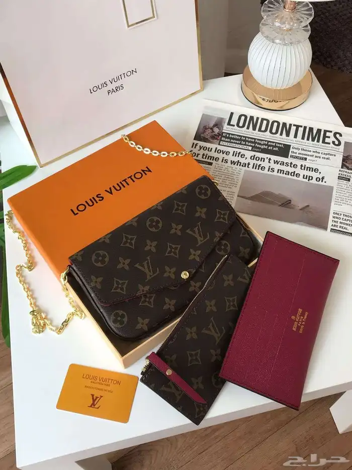 شنط شوزات ساعات جمله وتجزئه لتواصل واتس 8