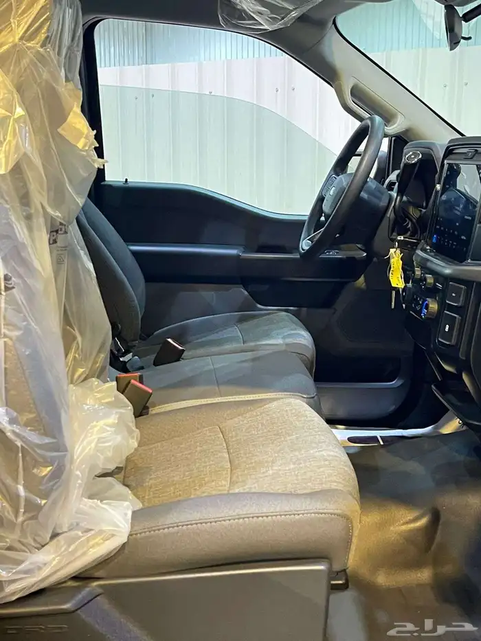 فورد F150 لون رمادي 2025 9