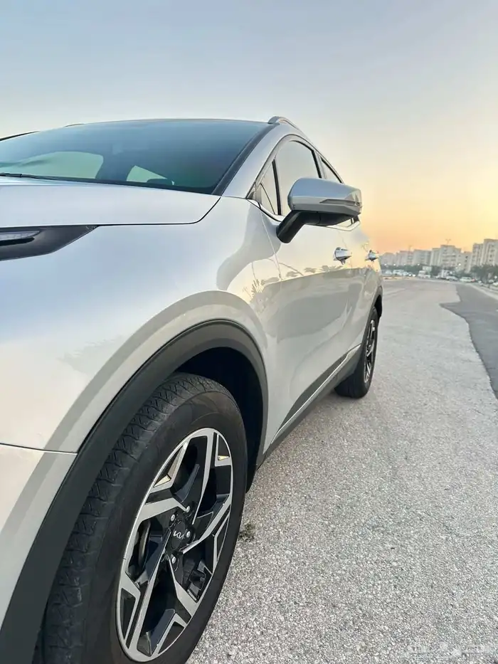 كيا سبورتاج نص فل موديل 2023 ممشى قليل 18