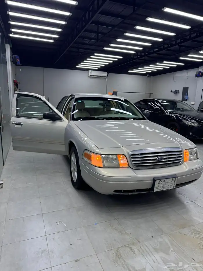 فورد فكتوريا 3