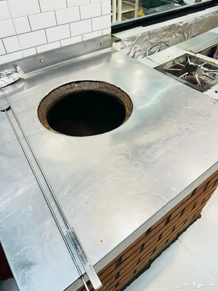 مطعم للتقبيل بكامل اغراضه ما زال يعمل 6