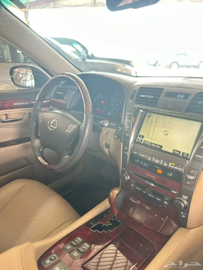 للبيع لكزز 460L فل كامل LS سعودي وكاله 23