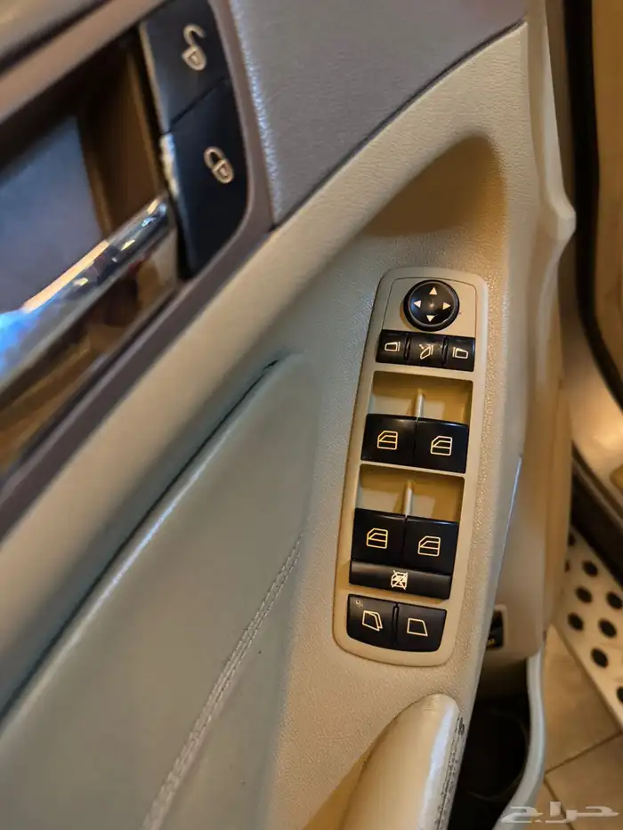 للبيع مرسيدس GL500 موديل 2007 17