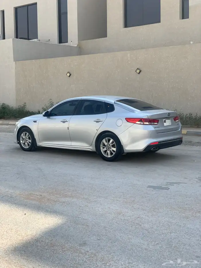 كيا اوبتيما 2.4 استاندر 4