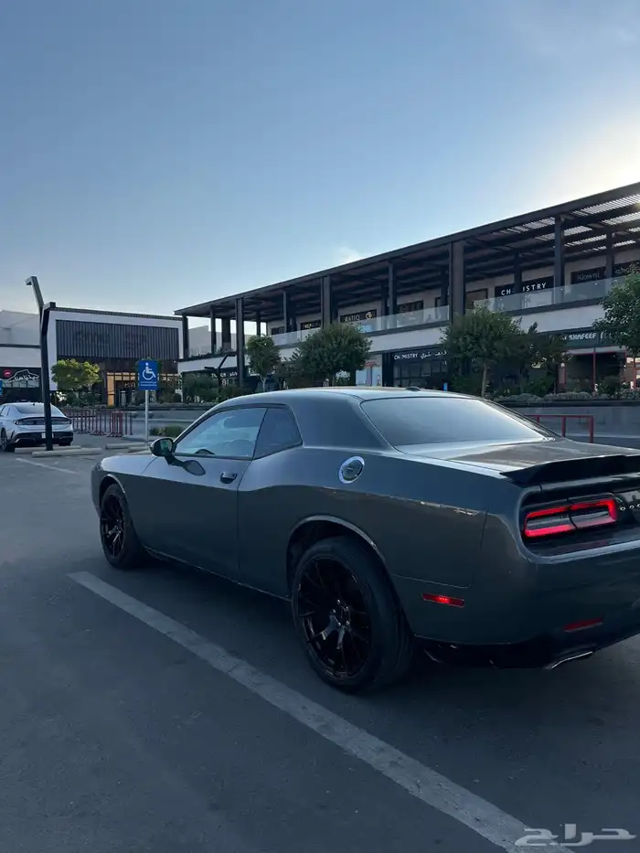 دودج تشالنجر 2015 6سلندر للبيع 3