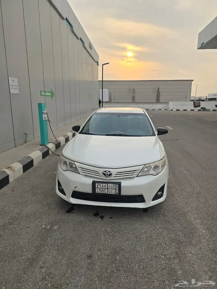 كامري 2015 نظيف جدا 6