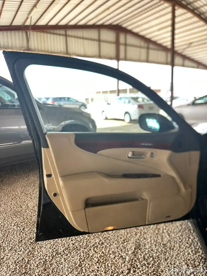 للبيع لكزز 460L فل كامل LS سعودي وكاله 10