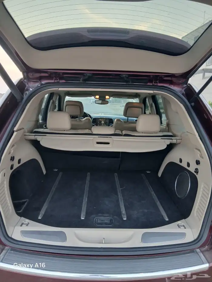 جيب شروكي لمتد 2017 0