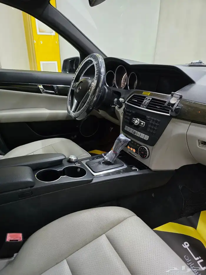 مرسيدس c300 2014 15