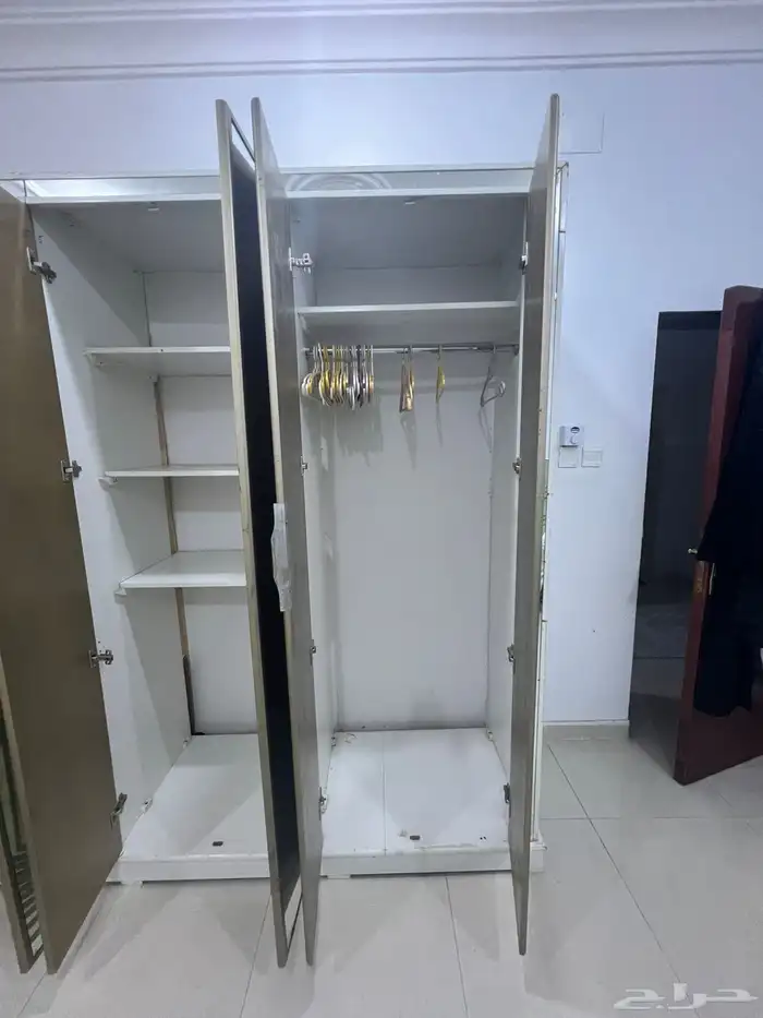 غرفة نوم للبيع الموقع العيدابي 17