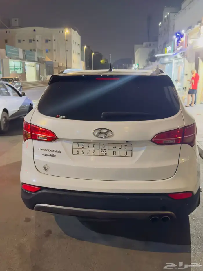 هونداي سنتافي للبيع السياره نظيفه نص فل 3