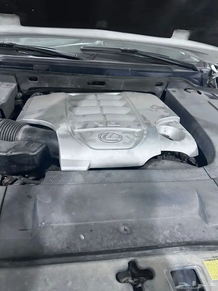 للبيع جيب لكزس موديل 2011 بودي بلد الصدامات مرشوشه فقط 12