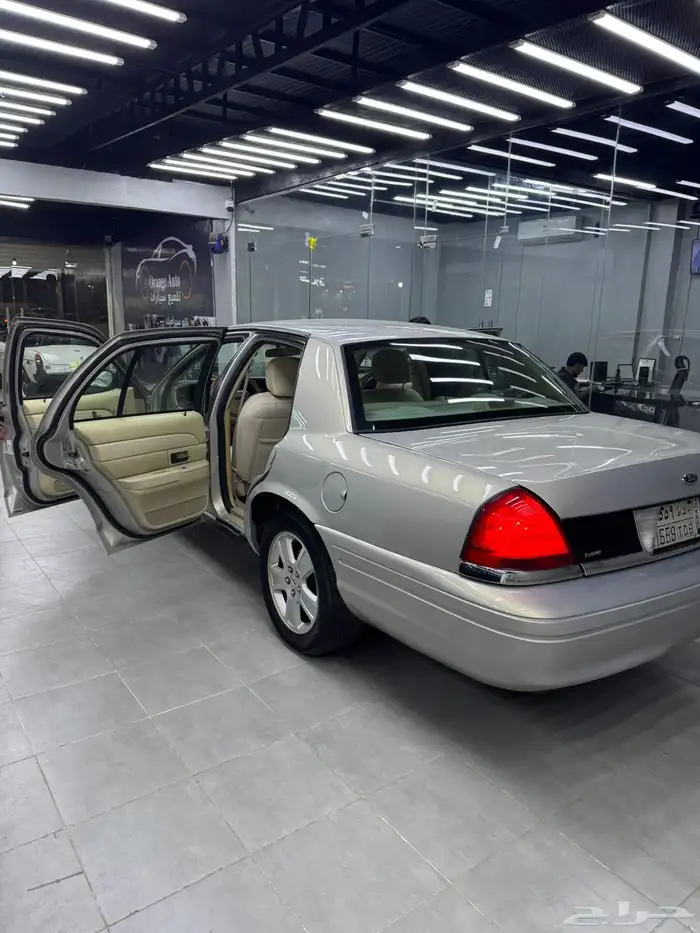 فورد فكتوريا 0