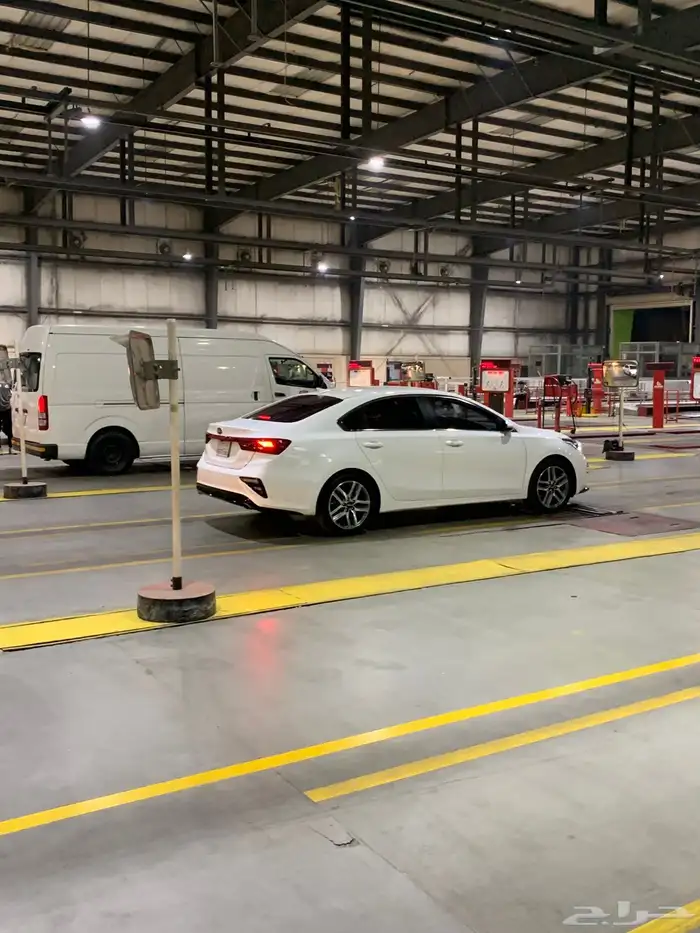 كيا سيراتو K3 وارد كوريا 2020 فل كامل عادا الفتحة ممشى قليل 3