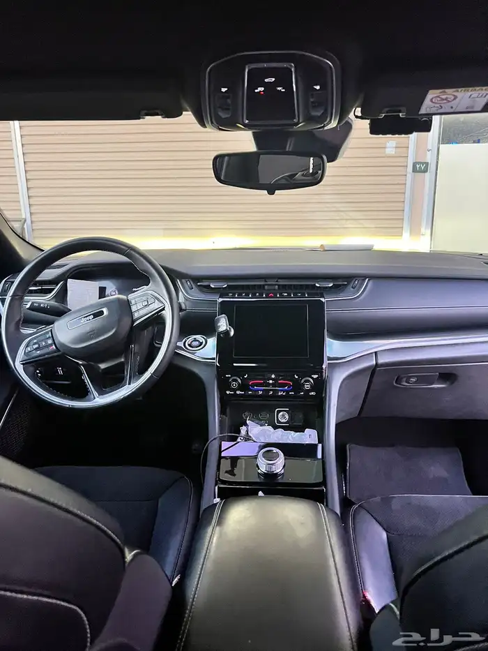 جيب جراند شيروكي 4