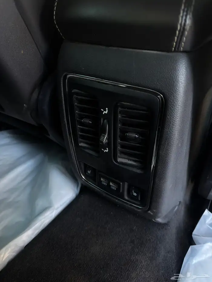 جراند شيروكي 2015 ليمتد 10