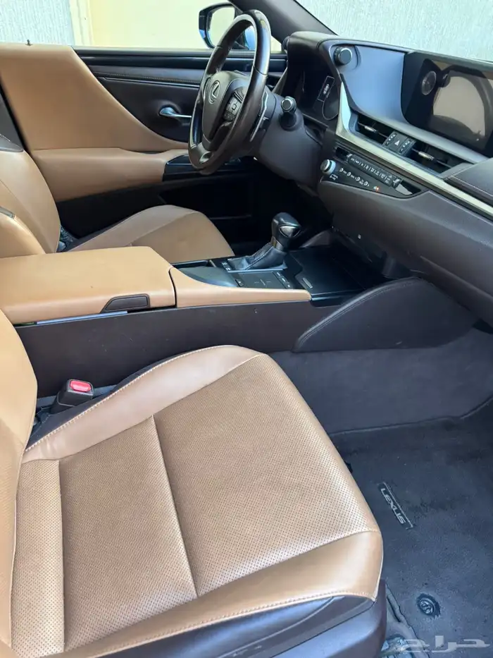 لكزس ES300 هايبرد 7