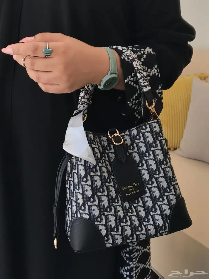 كرستانديور مستر اسود وكحلي 13