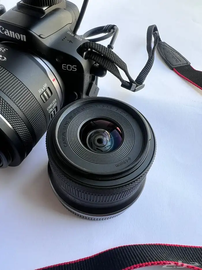 كاميرا Canon EOS R50   عدسة RF 35mm F1.8 2