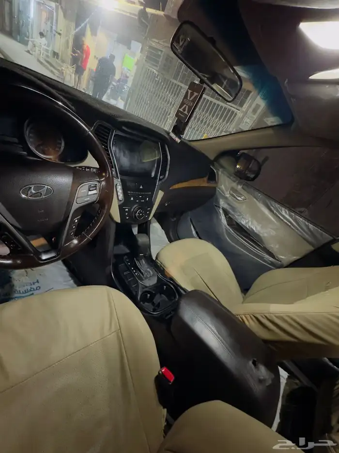 هونداي سنتافي للبيع السياره نظيفه نص فل 11