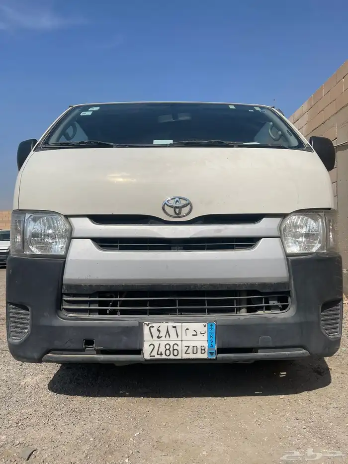 عدد 8 باصات تويوتا هايس بضاعة 0