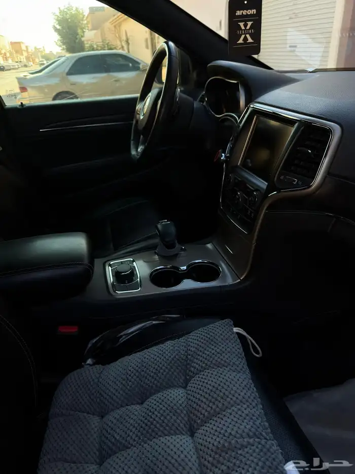 جراند شيروكي 2015 ليمتد 4