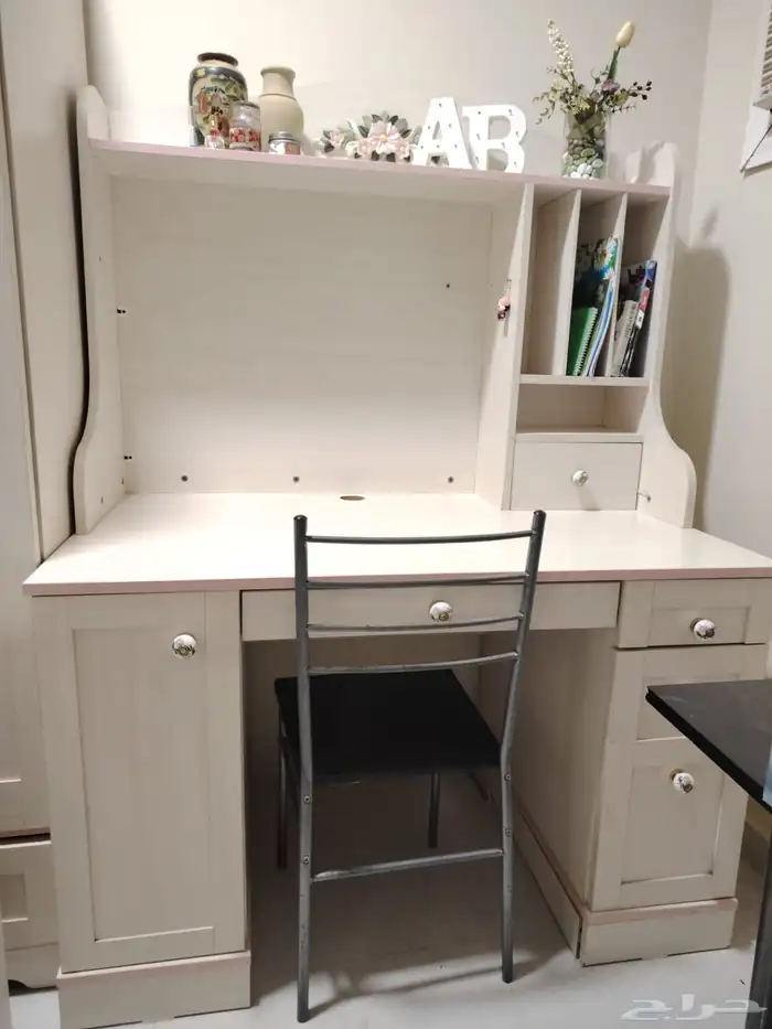 اثاث عشوائي نظيف جديد للبيع على حسب السوم 4