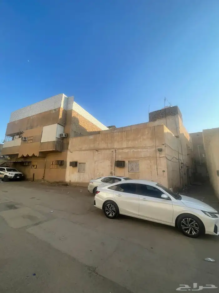 عماره للبيع في المدينه المنوره حي الاصيفرين 0