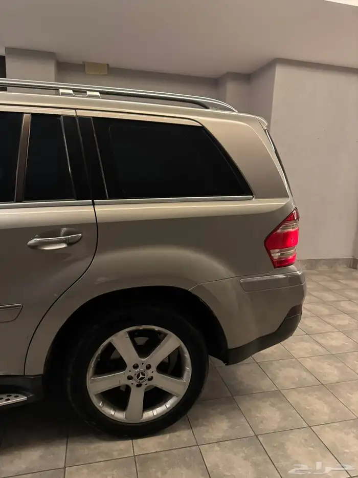 للبيع مرسيدس GL500 موديل 2007 8