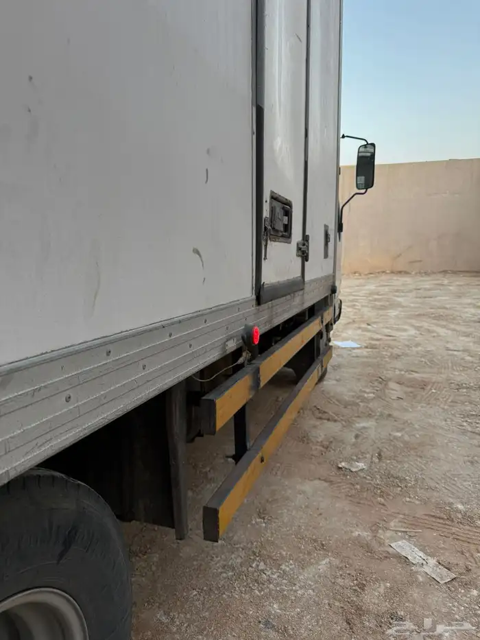 دينا ايسوزو ثلاجة نظيف جدا ممشى قليل 7