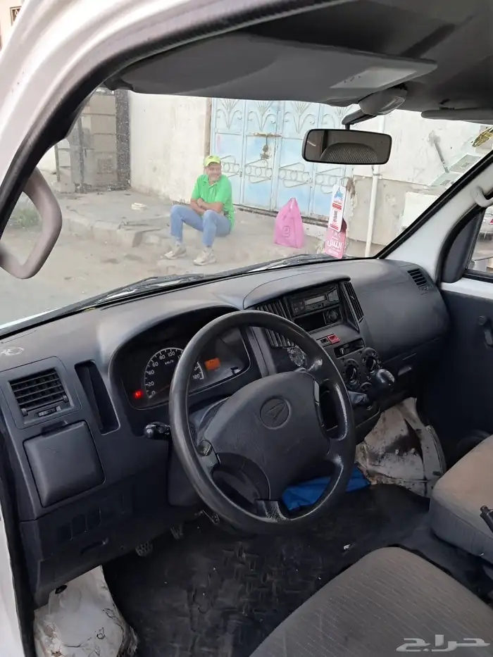 دباب بضاعة دايهاتسو. 2015 2