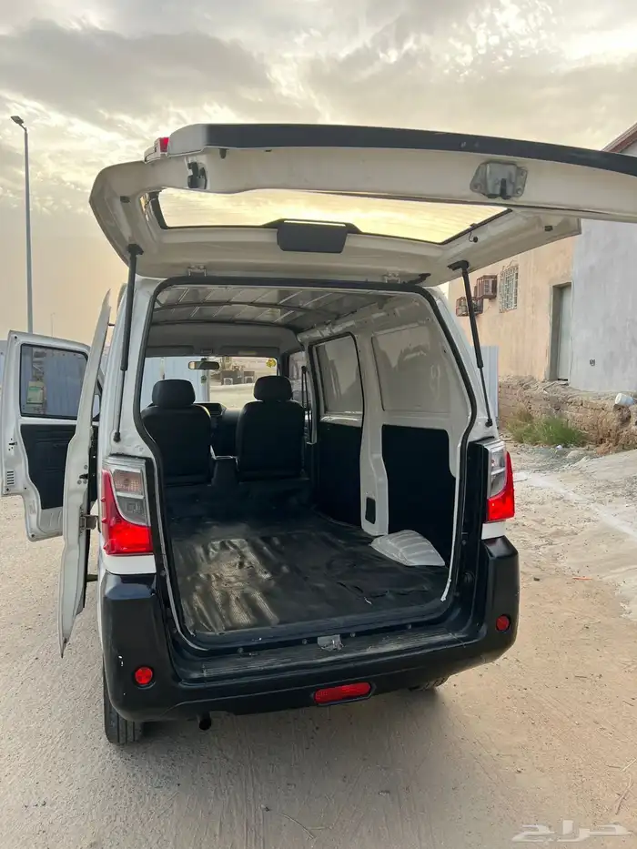 باص بضايع دباب 9