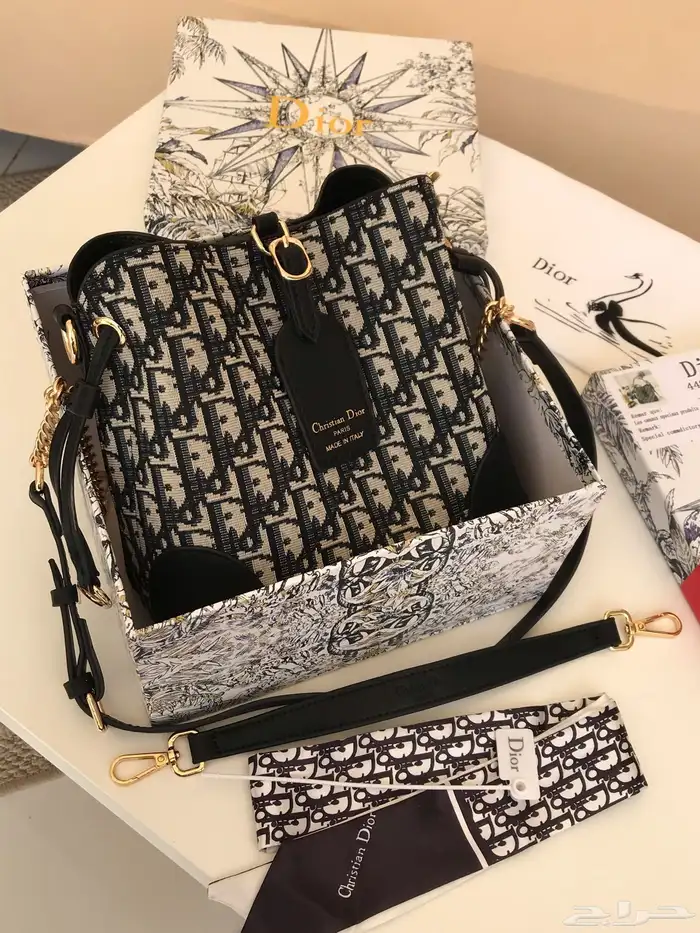 كرستانديور مستر اسود وكحلي 0