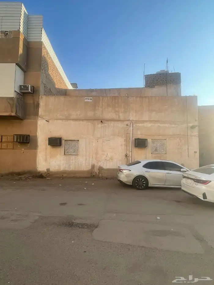 عماره للبيع في المدينه المنوره حي الاصيفرين 1