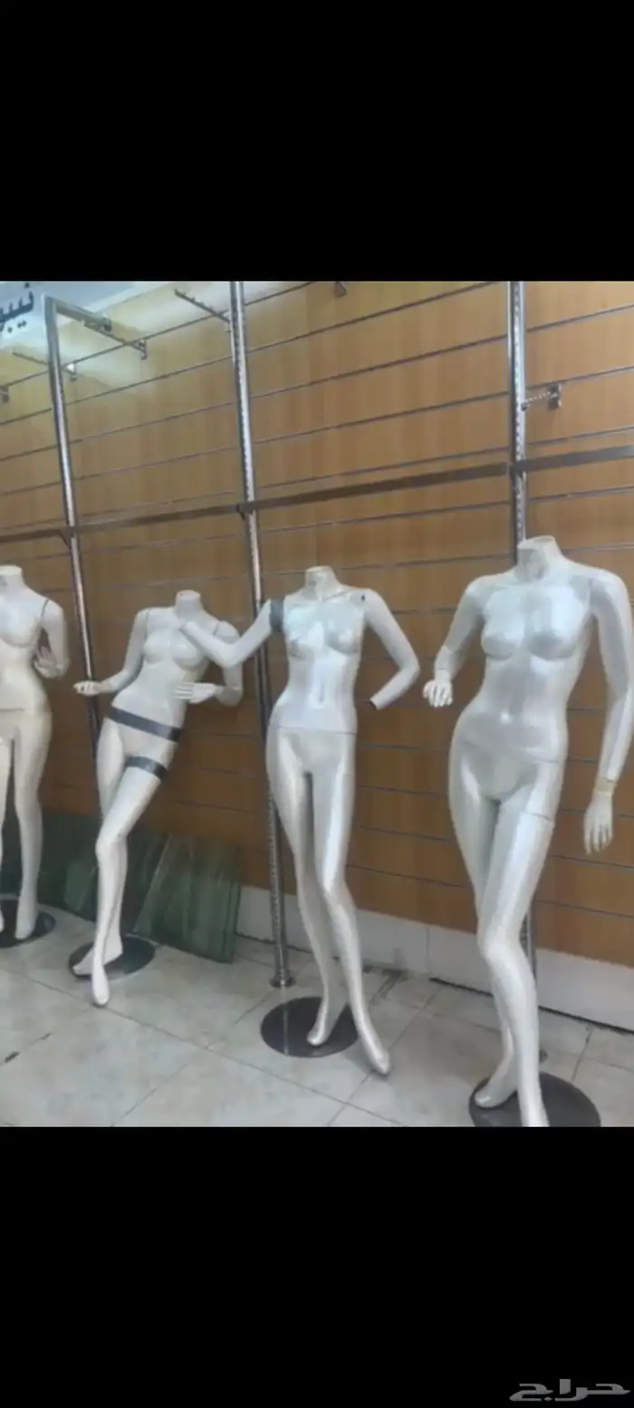 مليكان ومجسم عرض ملابس نسائي 2