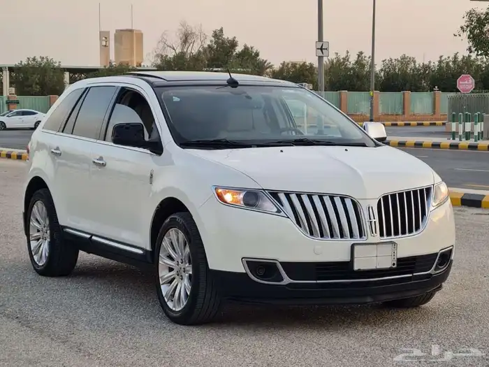 فورد لنكون فل كامل 12