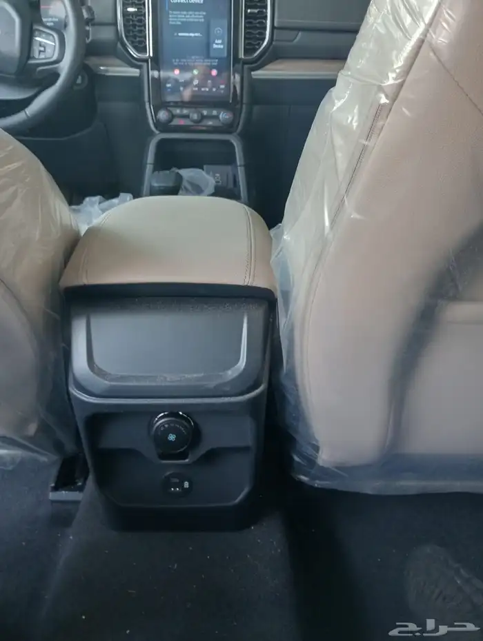 فورد إيفريست XLT دبل بنزين 2025 اسود الناغي 22