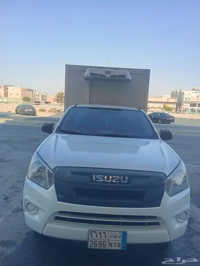 سياره ايسوزو مبرده توصيل 1