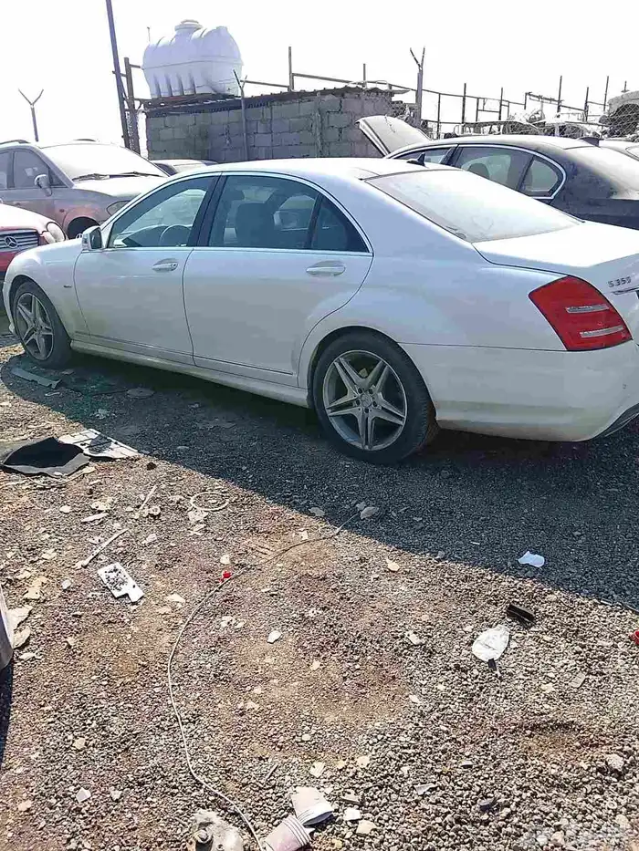 مرسدس بنوراماء موديل 2011 3