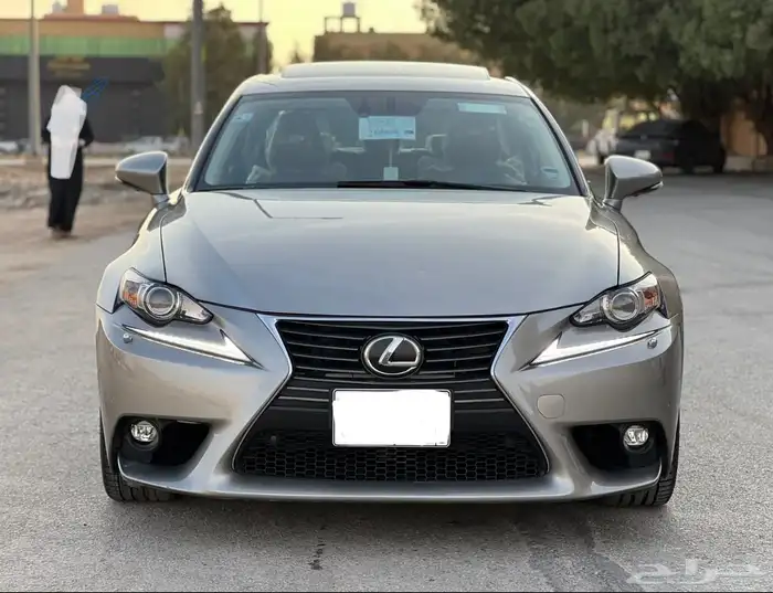 لكزس IS350 2015 19
