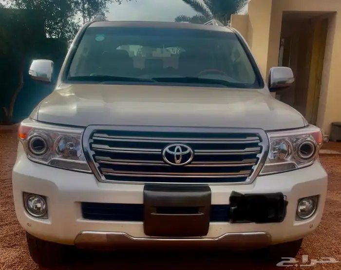 جيب لاندكروزر موديل 2015 GXR فل كامل خليجي للبيع 2