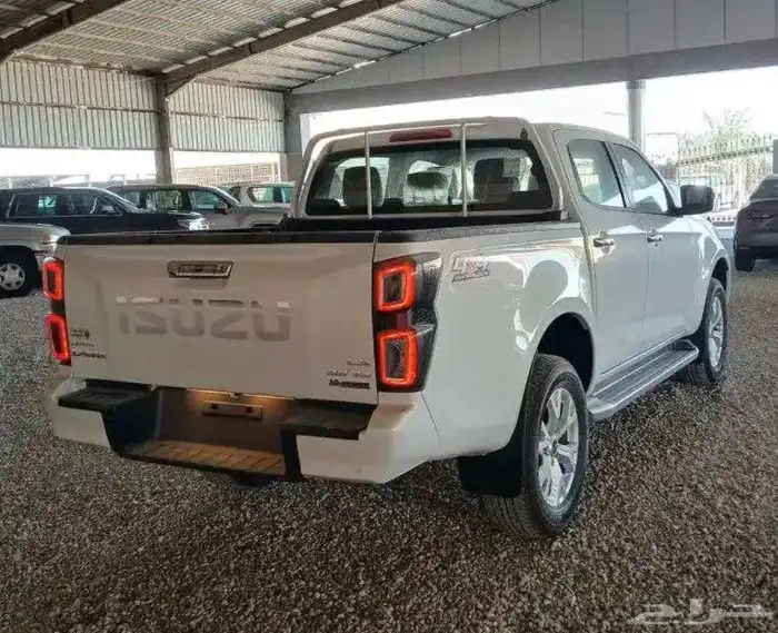 ايسوزو غمارتين LS دبل فل كامل 2025 (مبيعات الكاش والتقسيط) 4