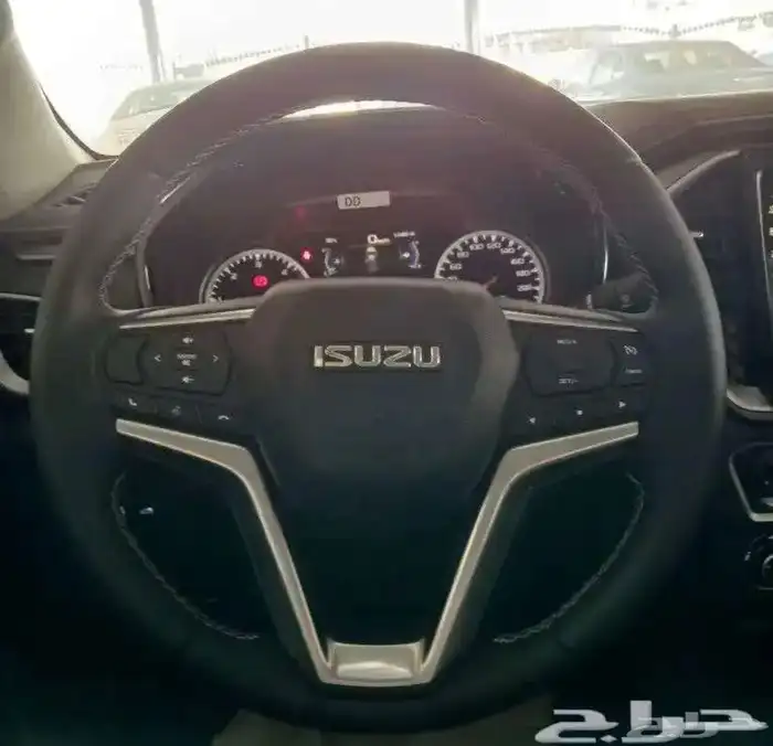 ايسوزو غمارتين LS دبل فل كامل 2025 (مبيعات الكاش والتقسيط) 8