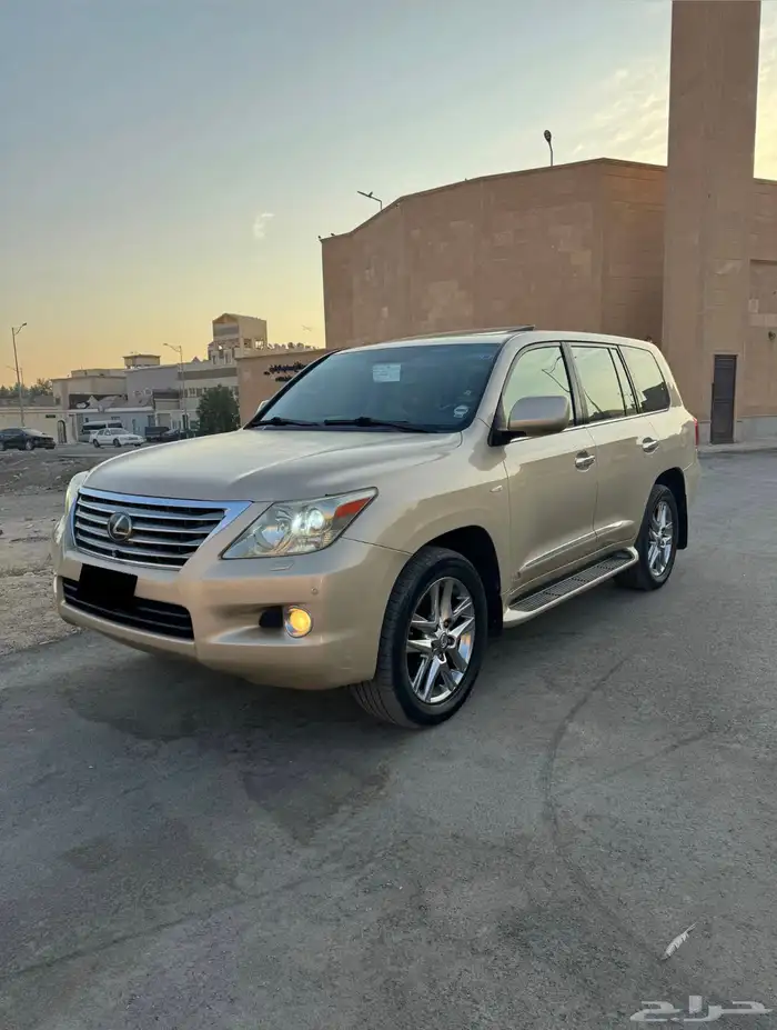 جيب لكزز 2011 نظيف 2