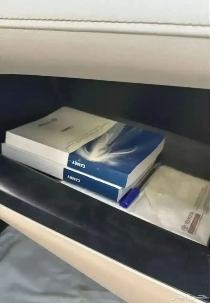 كامري هايبرد اللون ذهبي شبه الجديده 51