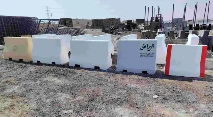 بريكات قواعد خرسانية وتسوير مشاريع 4