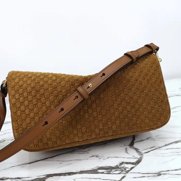 شنطة قوتشي 4