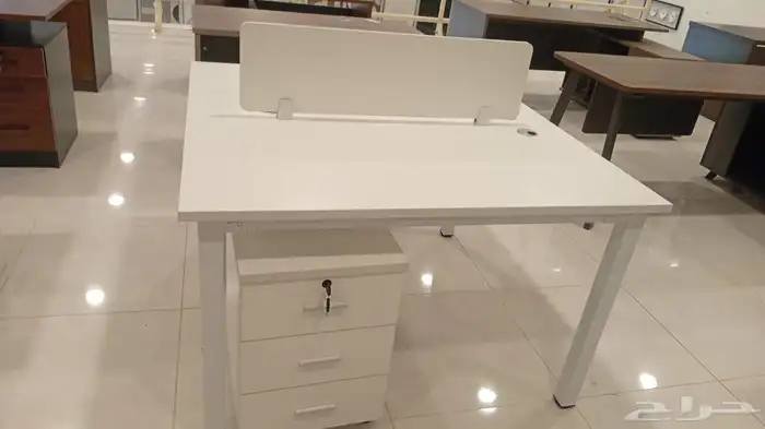 بارتيشن ثنائي و رباعي مودرن - أثاث المكتبي في جدة 0